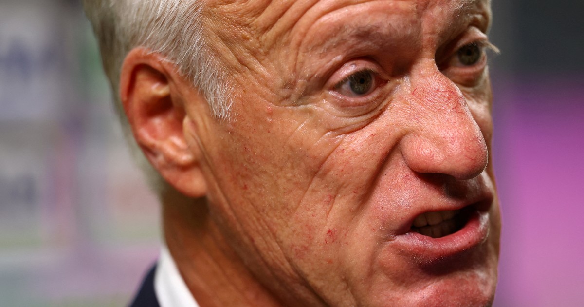 Deschamps tuvo su Waterloo contra España y se despidió del Mundial bramando contra el árbitro Barton - Radio Vida Maciá