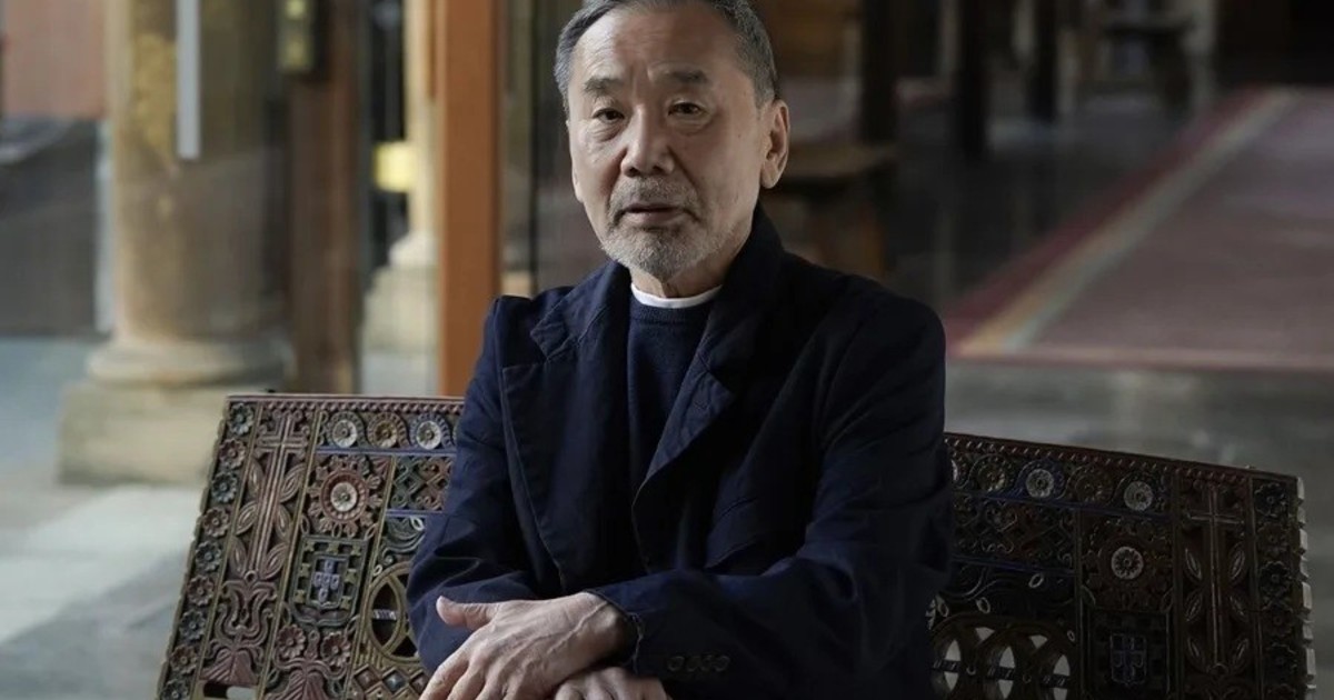 Haruki Murakami, escritor japonés: "Y cuando la tormenta termine, no recordarás cómo lograste atravesarla. Pero una c